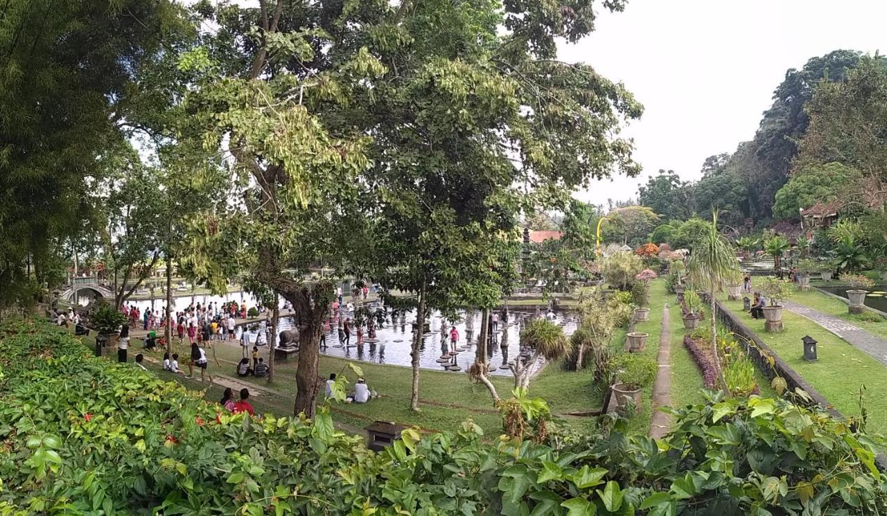 Dhangin Taman Карангасем Экстерьер фото
