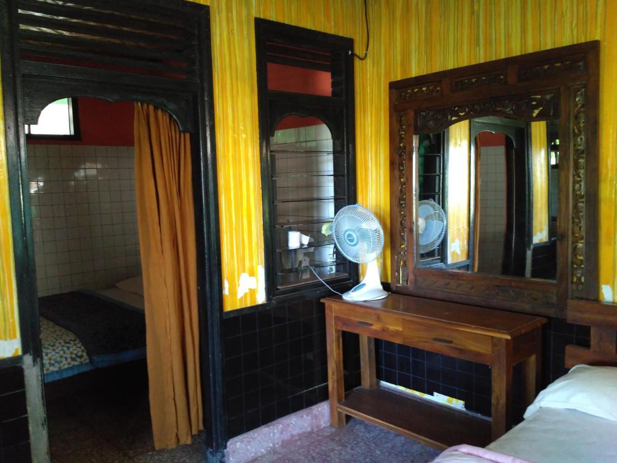 Dhangin Taman Карангасем Экстерьер фото