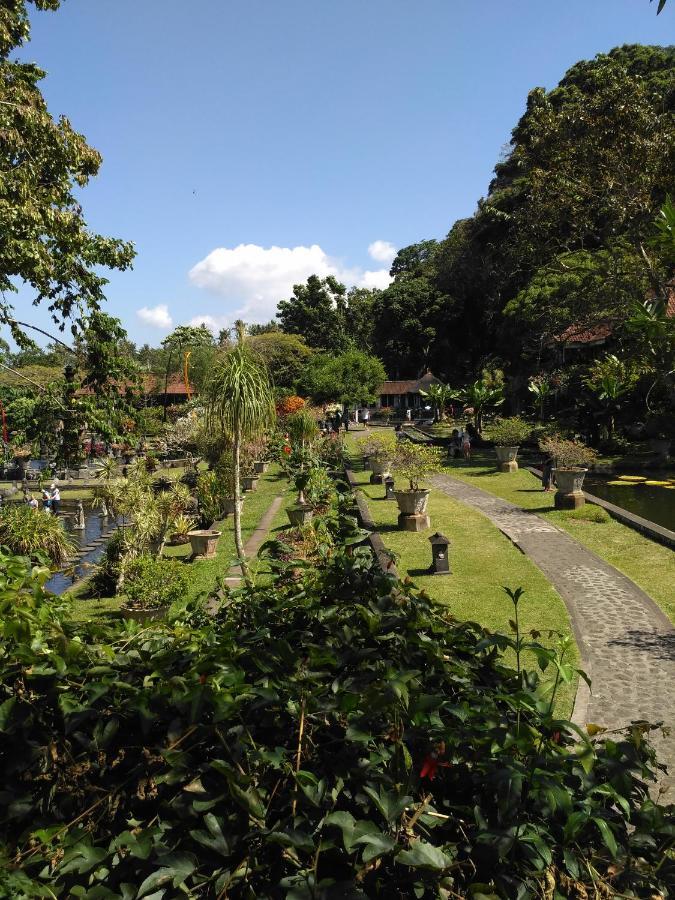 Dhangin Taman Карангасем Экстерьер фото