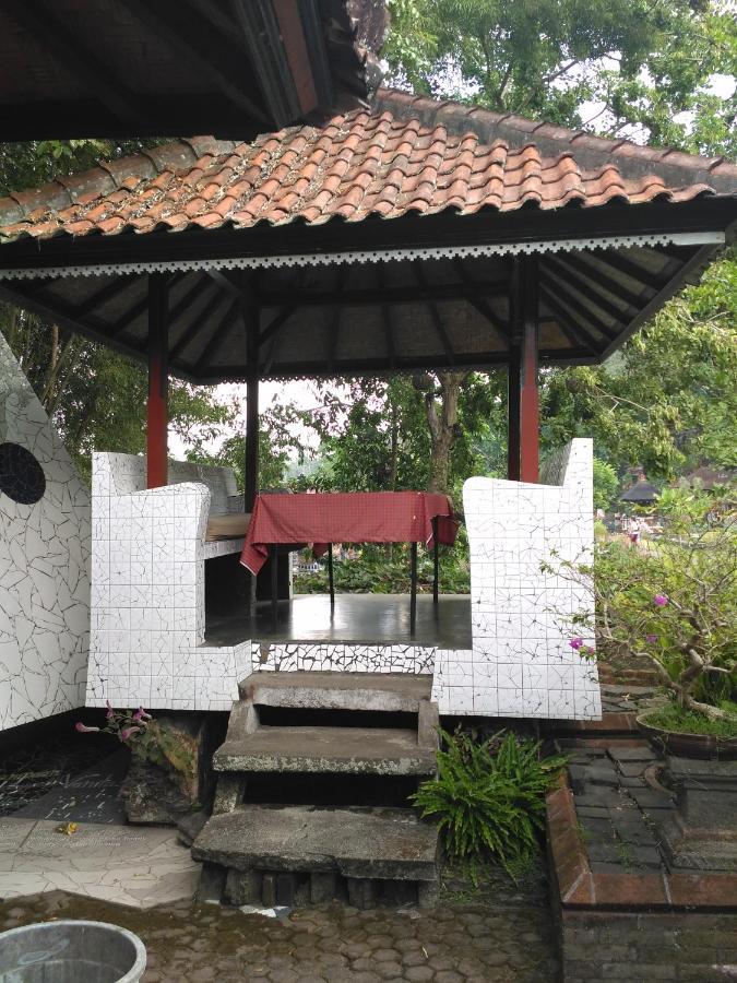 Dhangin Taman Карангасем Экстерьер фото